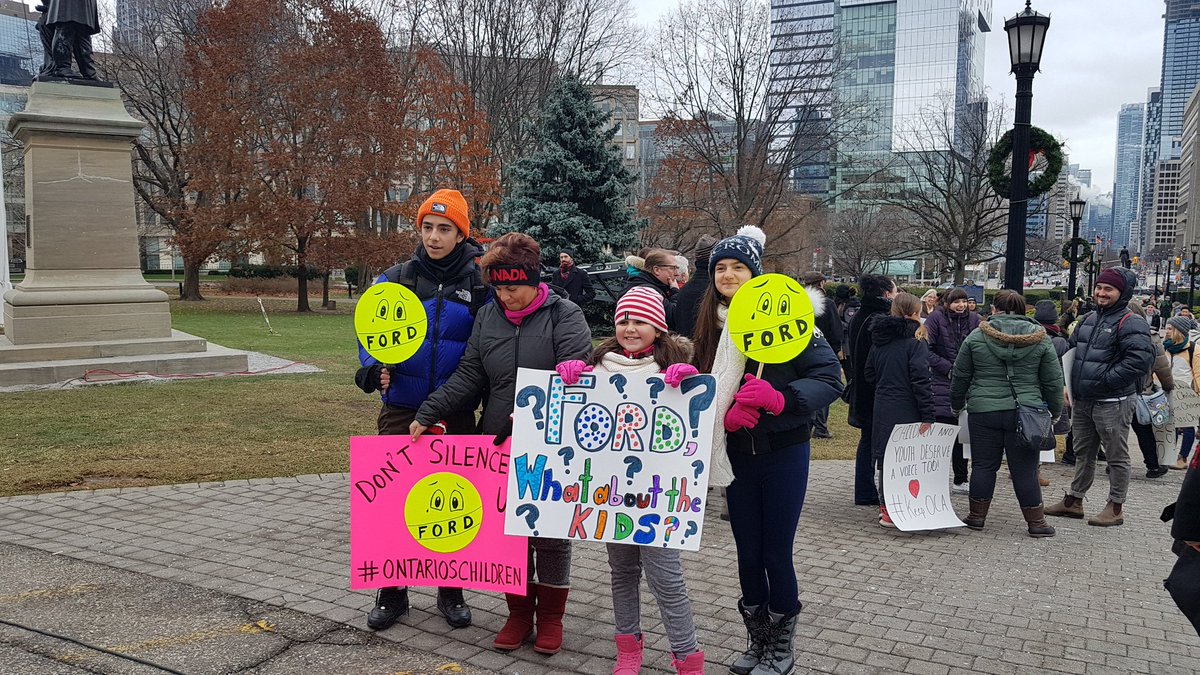 MissMarshallCYC's tweet photo. #SaveOCA @OntarioAdvocate speaking out loud for #OntarioChildAdvocate #OntariosChildren ✊ https://t.co/ioes8tNvOF