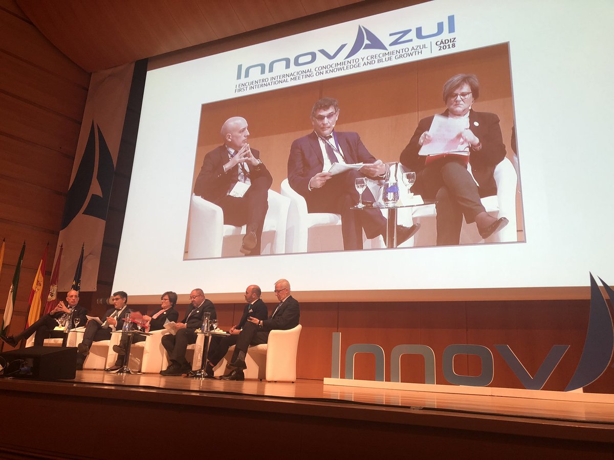 daniescacena's tweet photo. .@isidrolaso @EU_Commission nos traslada la importancia de de las startup en la Economía Azul para seguir creciendo a través del talento #innovazul2018 para crear un ecosistema en #innovacion #crecimientoazul #BluEconomyKE https://t.co/n1v59VSdXM