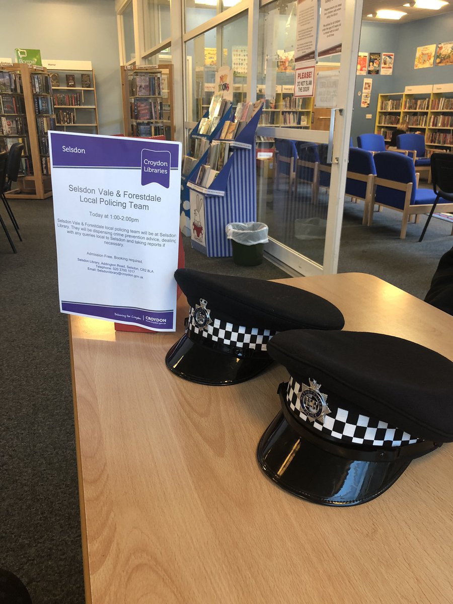 MPSSelsdonVale's tweet photo. #Selsdon team at #selsdonlibrary contact point. Here until 1400 hours feel free to come along and chat about any issues or concerns. https://t.co/j4K6TzsAoV