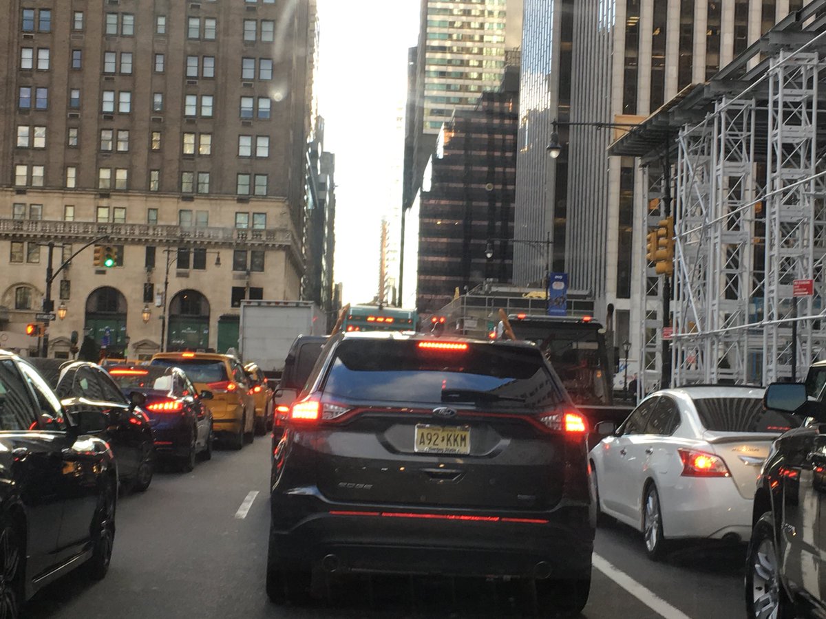 winsjuliet's tweet image. Somebody please MANAGE TRAFFIC! 59th St Fifth Ave - where are traffic enf agents? Suspend construction for holidays -do something! ⁦@NYPDTransport⁩ ⁦@NYC_DOT⁩ ⁦@NYCSpeakerCoJo⁩ ⁦@NYCMayor⁩ ⁦@EricFPhillips⁩ ⁦@ydanis⁩
