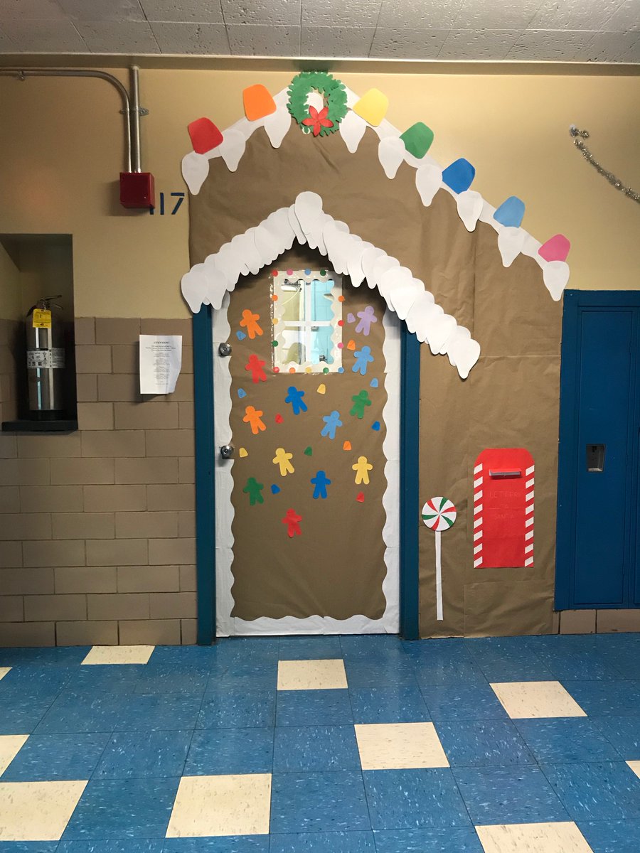awilsonxhs's tweet photo. #116xhs #christmasdoor #christmasspirit #Clippers #clipperpride #Grinch #jackskellington @BerardiXHS @Cjurexhs @ejure_xhs https://t.co/6cCnMlSIQp