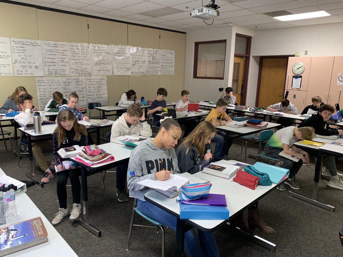 emzwaller's tweet photo. Students are working on finding their Lit Gems. They are reading Thank You, Ma’am by Langston Hughes. On Friday, the class will discuss gems that they found (theme, irony, etc.) while we will have a discussion about the story. #hornetpride #studentteacher #litgems https://t.co/JqmkSN0hE4