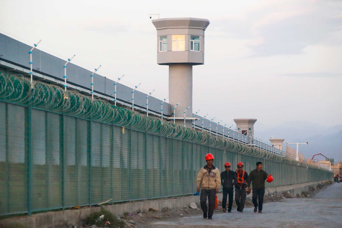 PhilipWen11's tweet photo. Rare up-close photos of Xinjiang's re-education camps by @tompeter  

Our @specialreports
https://t.co/1pkLJZnM5s https://t.co/T6kebKh4ns