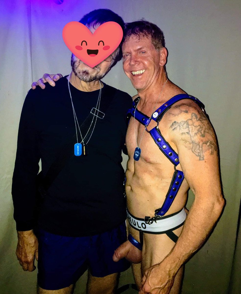 JaredEriksonXXX's tweet photo. Posing with a new fan during one of the great Pig Week play parties at @LeatherWerks This horny pig is wallowing in happiness. Thanks to all of you for your continued support! #livethedream #pigweek2018 #sexyparty https://t.co/kY8nYnhRzQ