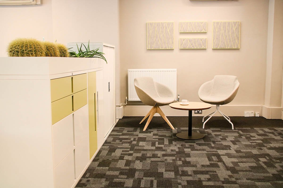 OfficeScreens's tweet photo. Our lovely Acoustic Panels hanging up in our London Showroom at @The_Gallery_ designed by Ara. 😍

#ThrowbackThursday #TBT https://t.co/AxGslQpTCi