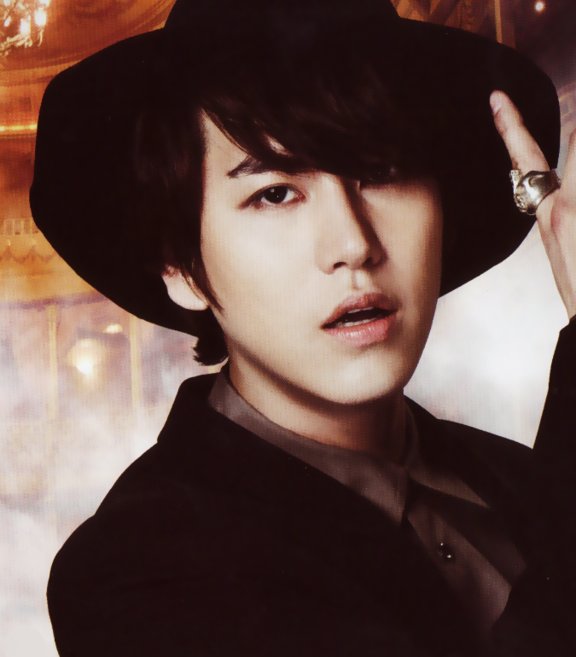 draqlasdaughter's tweet photo. Beautiful Kyuhyun Sungmin #Kyumin 🤠💞🤠 https://t.co/oEIVl0vkbr
