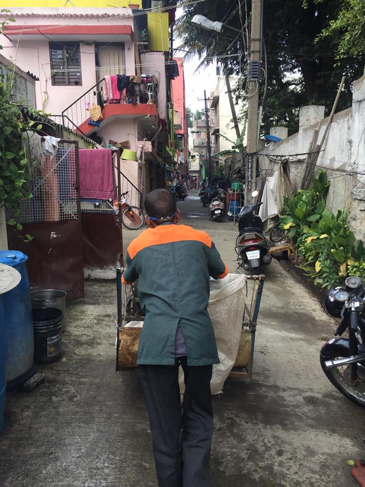 tudelftglobal's tweet photo. The start-up #SweepSmart in #India is joined by 3 @tudelftTBM students to help improve the waste management in Bangalore. The focus is on an IT system that can monitor the amount and composition of different waste streams. Making it possible to #recycle! https://t.co/8rB7r4VYrg https://t.co/4AF9MIcuye