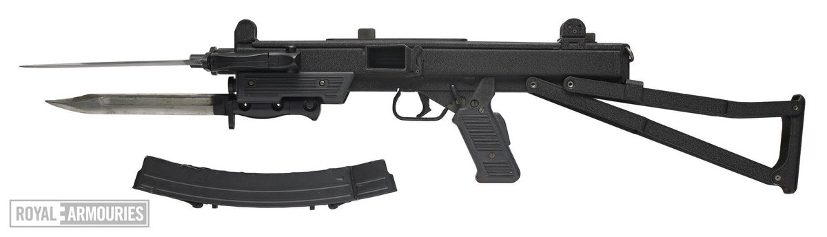 Southwood 銃剣が2個ついてる超かっこいいスターリングの写真もうpされています Southwood 銃剣が2個ついてる超かっこいいスターリングの写真もうpされています