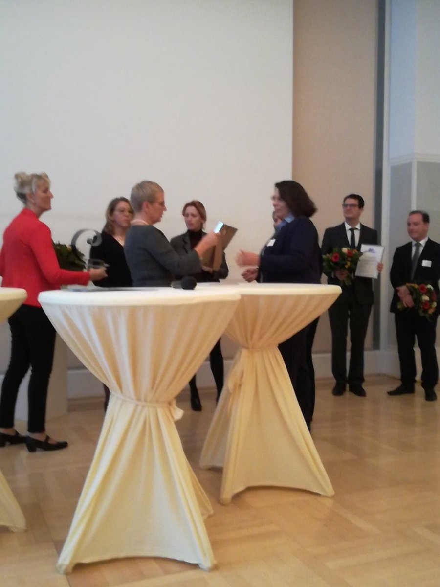 Platz 1 des #NWP2018: Multi-Meta-Omik: Neue Technologien für neue Herausforderungen der norddeutschen Landwirtschaft im Klimawandel
Einreichende Hochschule: <a href="/kieluni/">Universität Kiel CAU 🎓</a>; in Kooperation mit der <a href="/uniGoettingen/">Uni Göttingen</a>
Der erste Platz wird mit 125.000 € dotiert