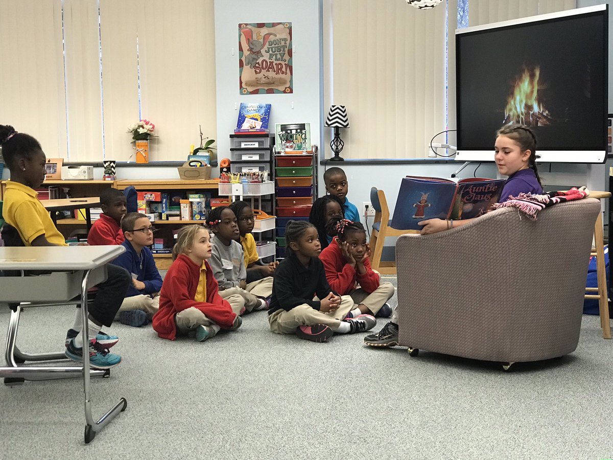MHPrincipals's tweet photo. The National Junior Honor Society from The Middle Division came to Memorial Hall to read to our younger students. What a great experience for them all! #rolemodels #thegive @KrempaNadine https://t.co/Gx7pFiXd8g