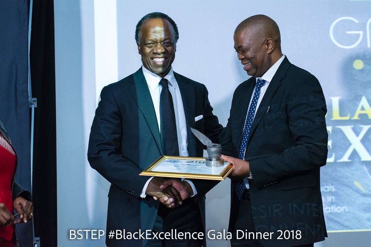 BstepInfo's tweet photo. #2018HonoraryBSTEPLegends

Dr Sizwe Nxasana holds a BCom, BCompt (Hons), CA (SA) qualifications. He started his career at Unilever. In 1989 he established Sizwe &amp; Co, the first black-owned audit practice in Kwazulu Natal. 
#CelebratingBlackExcellence https://t.co/BvIAbzQnlr