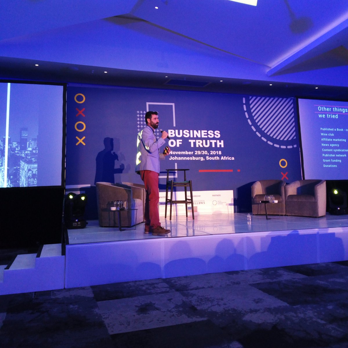 The CEO of the <a href="/dailymaverick/">Daily Maverick</a>, Styli Charalambous, shares his digital journey which spans over 9 years. The Daily Maverick is 100% online and does not have a supporting paper, TV station/channel or radio station. "Hard news is expensive" #BusinessOfTruth 

@truthbiz_africa