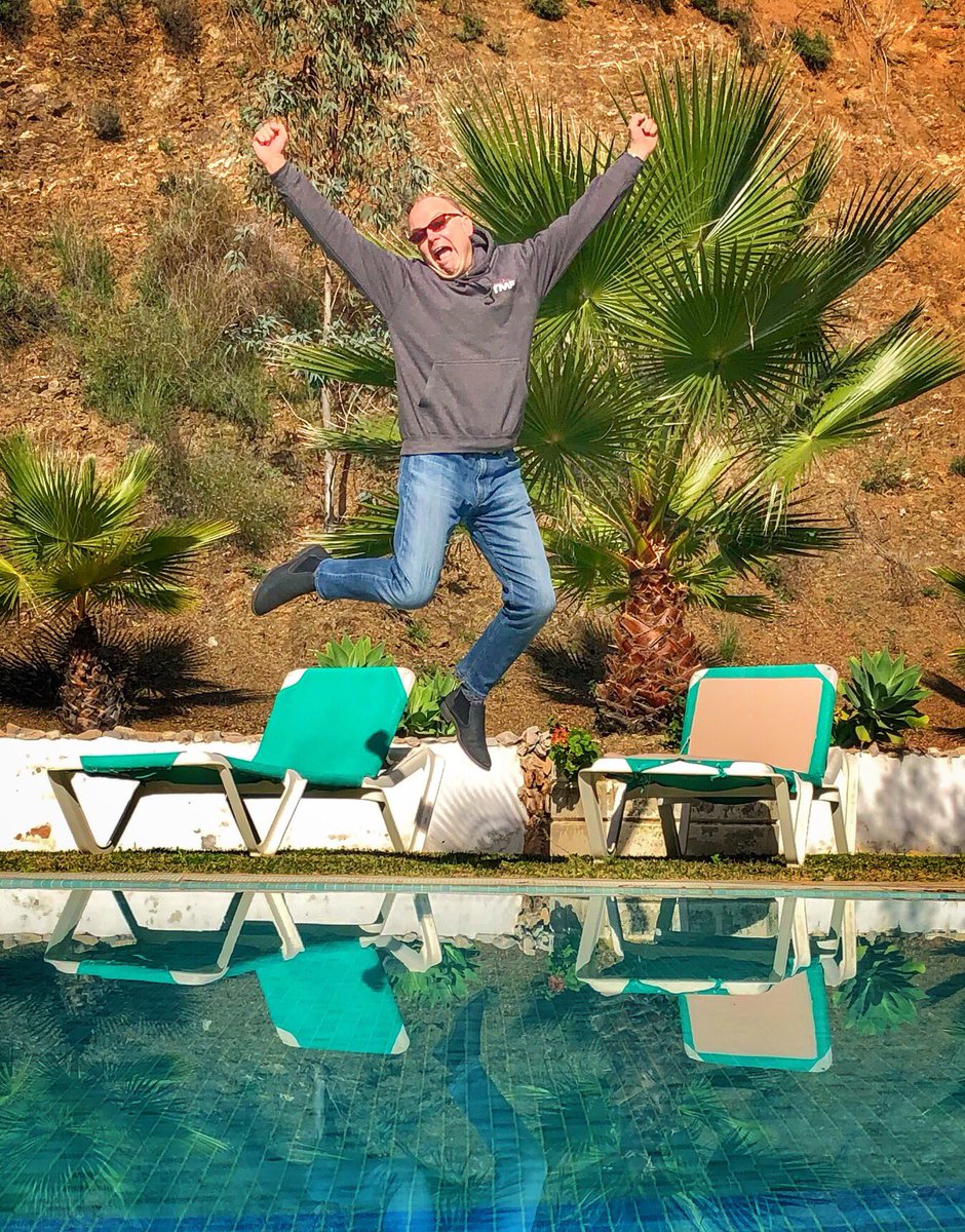 MissendenFlyer's tweet image. Woohoo, I made 100,000 subscribers!! Thanks all....