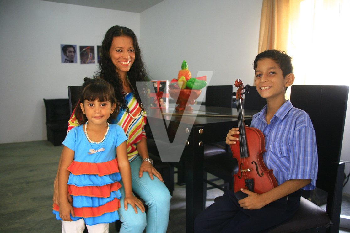 Minhvi_Oficial's tweet photo. #HOY | Como todas las semanas, celebraremos otro emblemático e histórico #JuevesDeVivienda, junto a más familias venezolanas. ¡Somos líder mundial en derecho a la vivienda! Brindamos máximo bienestar y protección social al pueblo
#FICTECSoberaníaTecnológica https://t.co/IcKhi9NOu4