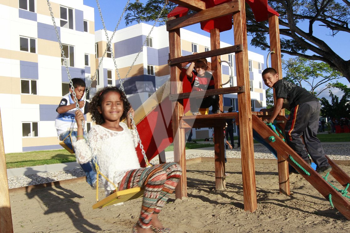 Minhvi_Oficial's tweet photo. #HOY | Como todas las semanas, celebraremos otro emblemático e histórico #JuevesDeVivienda, junto a más familias venezolanas. ¡Somos líder mundial en derecho a la vivienda! Brindamos máximo bienestar y protección social al pueblo
#FICTECSoberaníaTecnológica https://t.co/IcKhi9NOu4