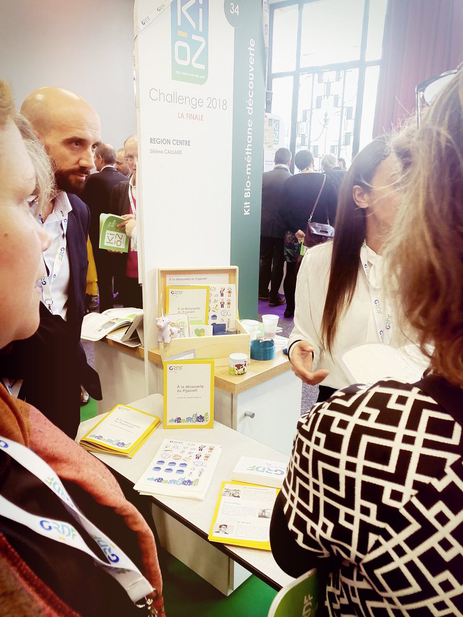 KitBiomethane's tweet photo. Du monde du #TOPEX2018 pour découvrir mon petit methaniseur ! 

➡️ si vous me cherchez je suis au stand 31 😎 https://t.co/Stc5ix1lRy