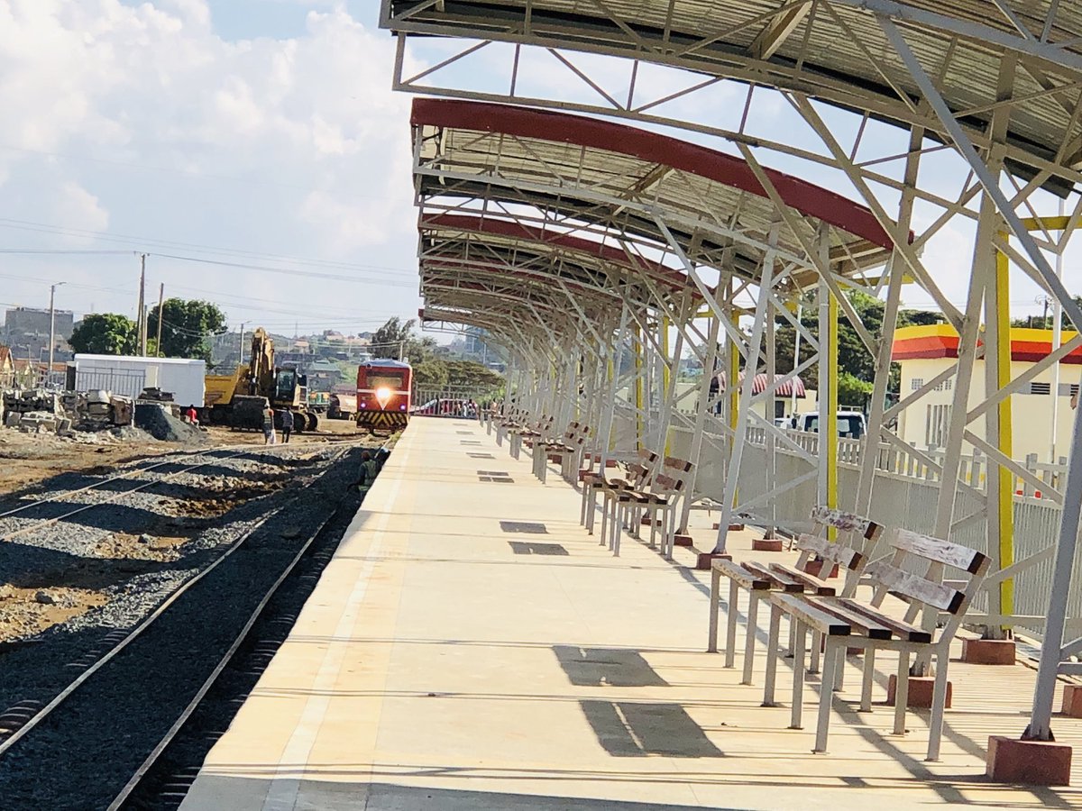 Kuf2023's tweet photo. DYK you can beat the traffic by parking and riding on the train? All the 10 commuter rail stations re-developed through #NaMSIP have dedicated secure parking spaces for commuters.#MwikiRailwayStation #ThursdayMotivation
@HousingUrbanKE
@PSCharlesHinga
@KenyaRailways_ https://t.co/ycAADxX6MH