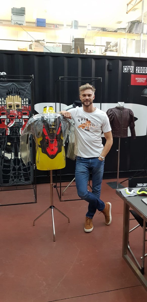 2019 starts soon ✊🏻 Spec test leathers and airbag system looking trick👌 Well done <a href="/SPIDI_on_track/">SPIDI</a> !! #Spidi #SpidiWarrior #Italy