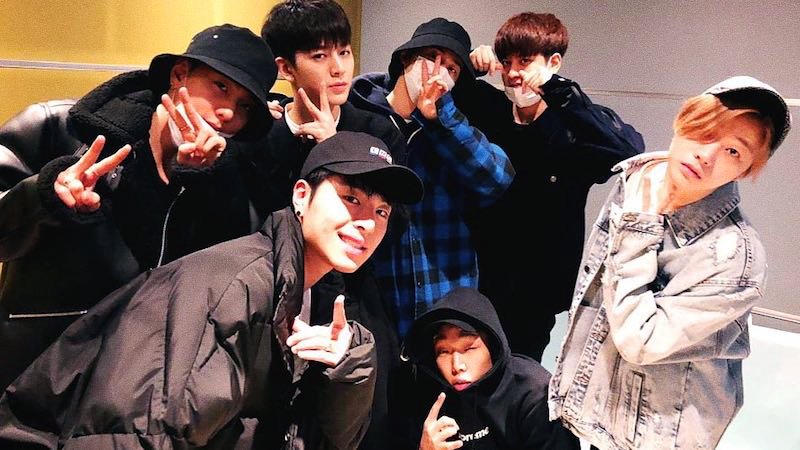 woohanbins's tweet photo. ㅡ family ; iK♡N
161026 170319 170320 170617 https://t.co/jvNGNyhi2R