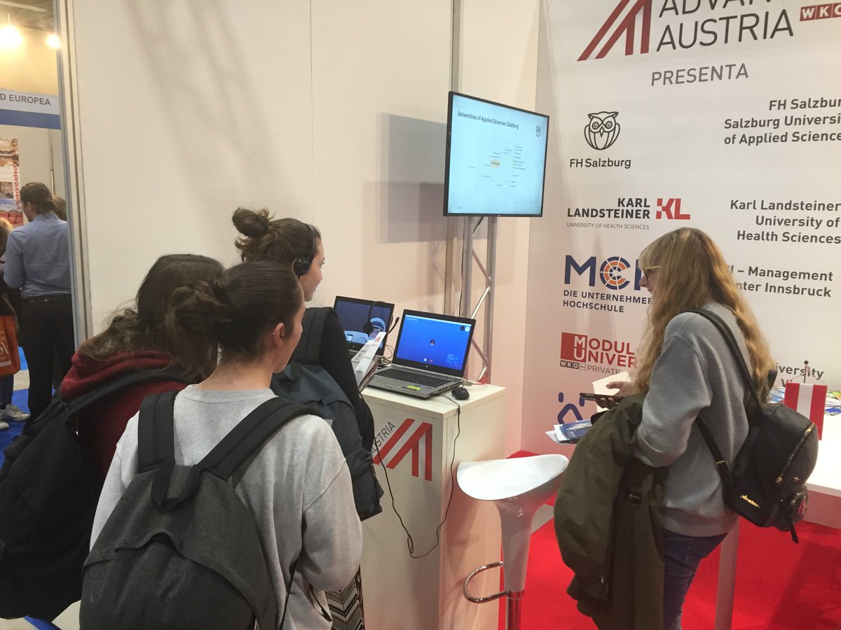 wko_ac_pda's tweet photo. Unser erster #virtueller #WKO #Gruppenstand auf der #Bildungsmesse @Job_Orienta in #Verona. Via Skype und persönlich lassen sich 🇮🇹 Studentinnen und Studenten von unseren österreichischen Universitäten beraten. 
@moduluniversity @MCI_Innsbruck @fhsalzburg @KLKrems #OESD @wko_aw https://t.co/6N0StrkElo