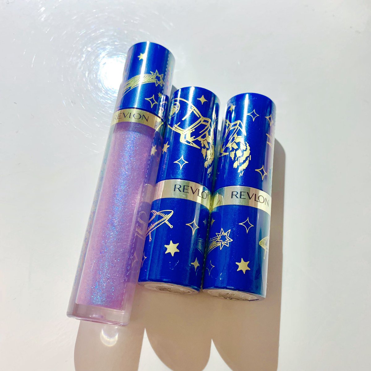 ユニワイ 유니와이 على تويتر レブロンの限定 シュート ザ ムーンより3つ グロスは甘い匂いがしました ラメ はザクザク系 マルーンドオンマーズはダークな赤リップだけど青ラメすごい これは付けるだけで1人唇イルミネーション開催地になります ユニワイ 유니와이 على تويتر レブロンの限定 シュート ザ ムーンより3つ グロスは甘い匂いがしました ラメ はザクザク系 マルーンドオンマーズはダークな赤リップだけど青ラメすごい これは付けるだけで1人唇イルミネーション開催地になります