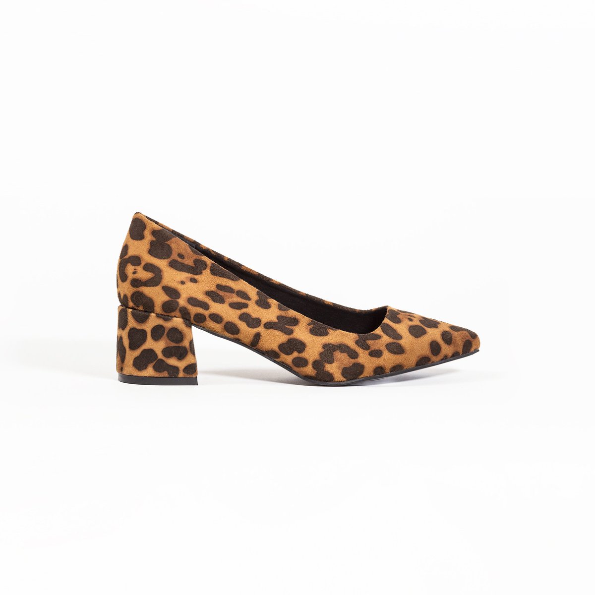 shopsomewhere's tweet photo. "It's not about the shoes, it's about what you do in them." - Michael Jordan. Featured is the Soraya Shoes Leopard.

#shoeslovers #shoplocal #torontofashion #canadianfashion #animalprint #animalprints #animalprintastic #heelstagram #heelslover #heelsfashion #instaheels https://t.co/DnvPm4pbR2
