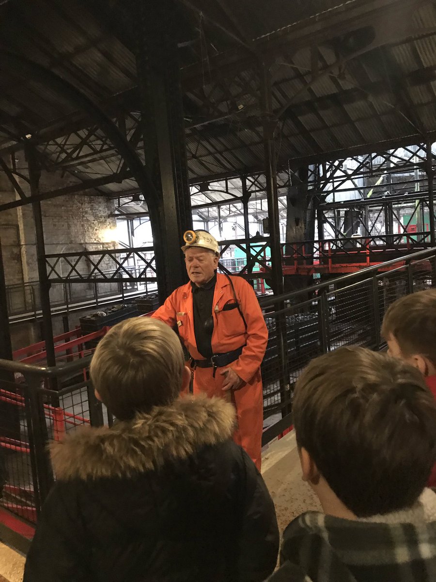 BlairhallPS's tweet photo. P1/2 and P5/6 had a fantastic day learning all about how the coal mines used to work. Big thanks to @NatMiningMuseum for a great day and all our fantastic parent helpers #extendingthelearning #tripoutandabout #learningtogether https://t.co/VUFczyXGcm