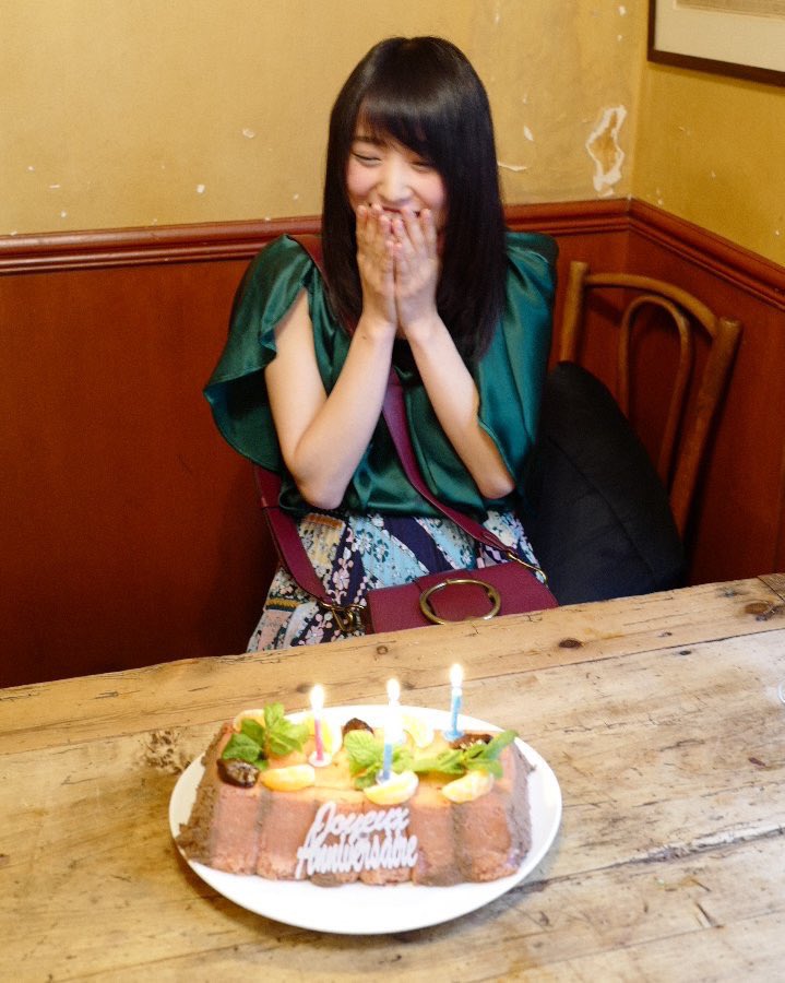 238saka's tweet photo. ぎりぎり間に合わせるスタイル。
ゆうか誕生日おめでとう！
同い年なのか疑問になるぐらい大人ぽくなっててびっくりしてる！
これからも陰ながら応援してるし、今年1年頑張りき🐴
#菅井友香生誕祭 https://t.co/wRHfaw7QnV
