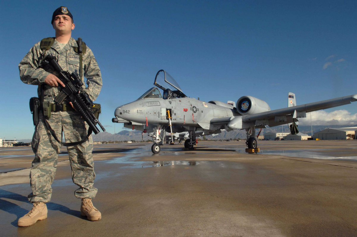 sav_1301's tweet image. I am proud to announce that I will be joining the United States Air Force to serve and protect this great country. “When duty calls, the brave answer”. #AimHighFlyFightWin