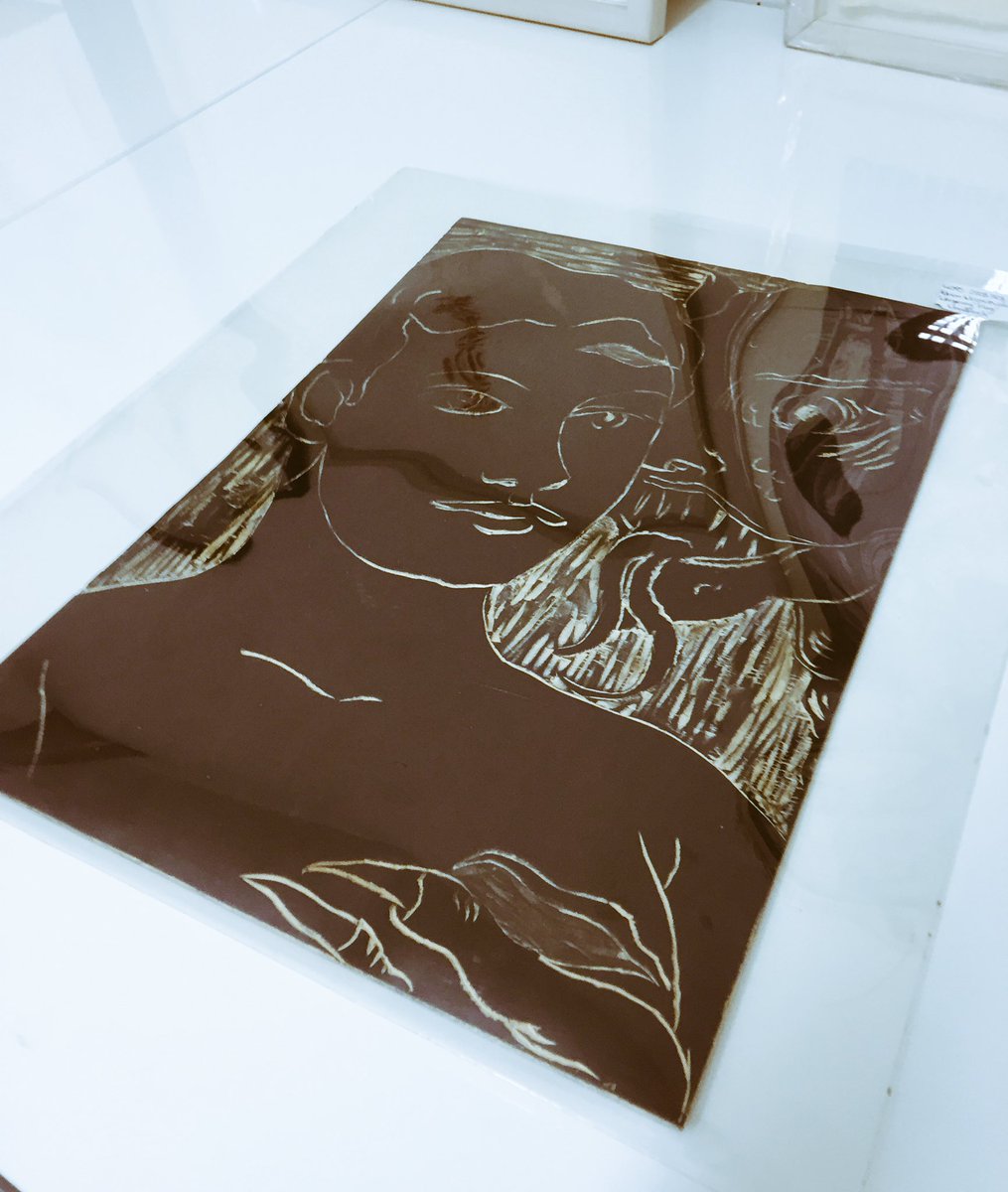 LissieHughes's tweet photo. Thank you @GlasPrintStudio for giving our @UofGlasgow #printcollecting &amp; #printmaking students an amazing tour- such a treat to see prints in progress by #KenCurrie &amp; #BarbaraRae! I loved this #AdrianWiszniewski woodblock &amp; the early state by #ElizabethBlackadder in your archive https://t.co/F5g9ELIaEh