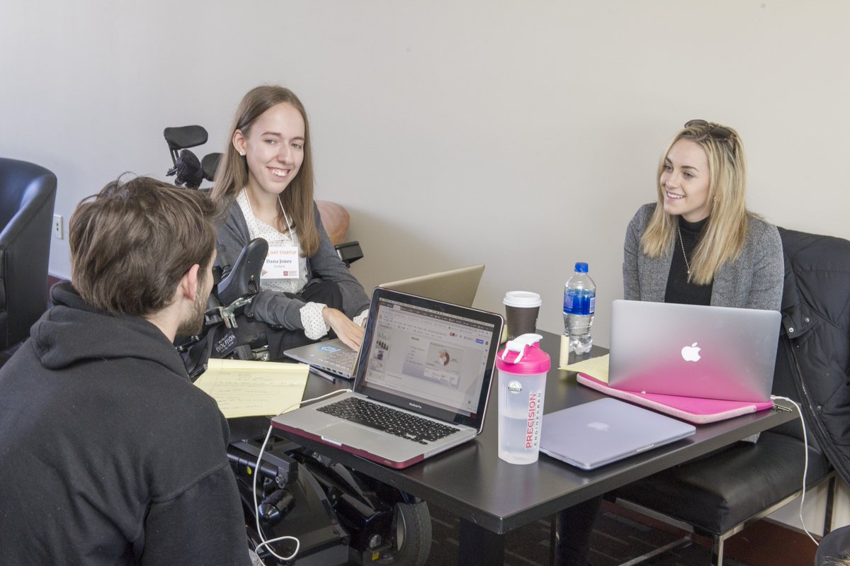 MaristSoM's tweet photo. From November 9 - November 11, SoM students had to opportunity to participate in a fun and intense weekend hosted by @3DayStartup to better their entrepreneurial skills! https://t.co/WyOqdD2gUv