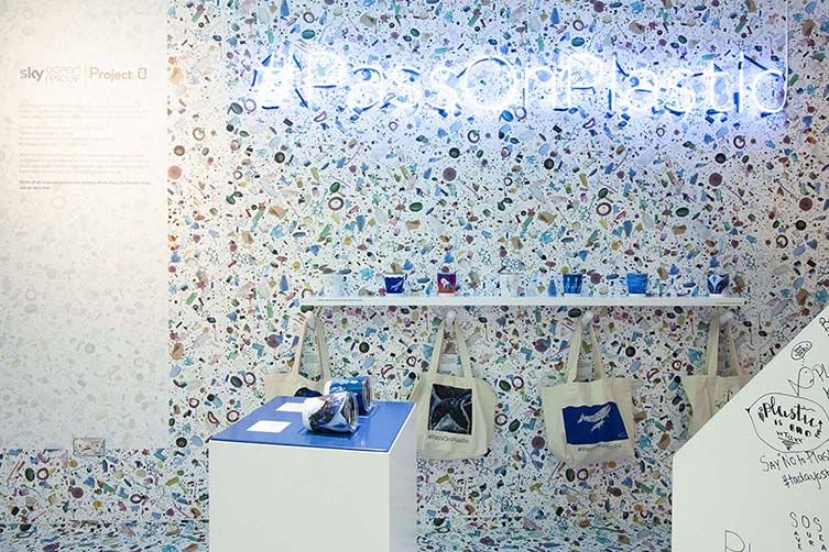 we_heart's tweet photo. Submerging its visitors in an alarming sea of plastic waste, this London pop-up shop urges us to do the right thing: Pass On Plastic... https://t.co/wSEz9MCKwR @WeAreProject0 @ShedDesignLtd https://t.co/yq0IK2AQDi