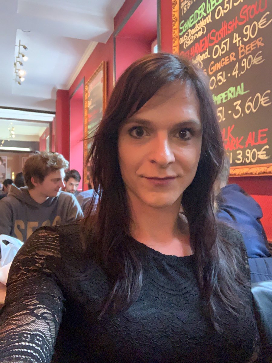 TSJuliaJoy's tweet photo. Nice greetings... :) 

#german #germantrans #transisbeautiful https://t.co/6379P7w4SB