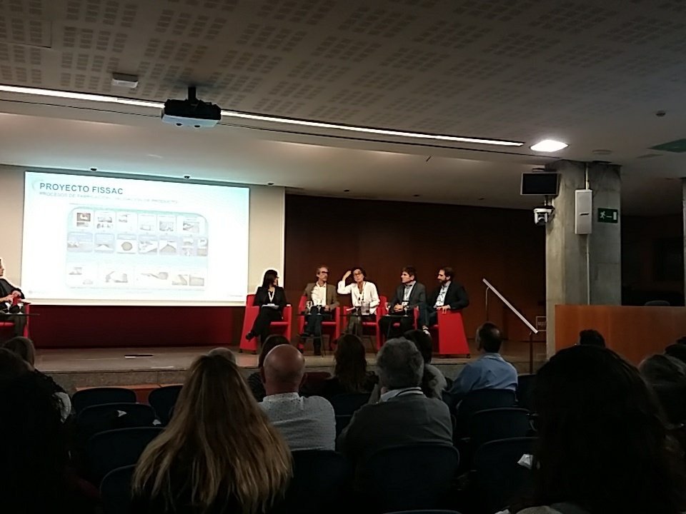 simbiosy's tweet photo. How to #rethink the way we #build by implementing #IndustrialSymbiosis strategies within the #construction sector?Presentation of the #FISSAC project at the 16th Waste Prevention Conference:"Industrial Symbiosis,the road to a Circular Economy”#16JPR, @residuscat,#circulareconomy https://t.co/778z8vsqTj