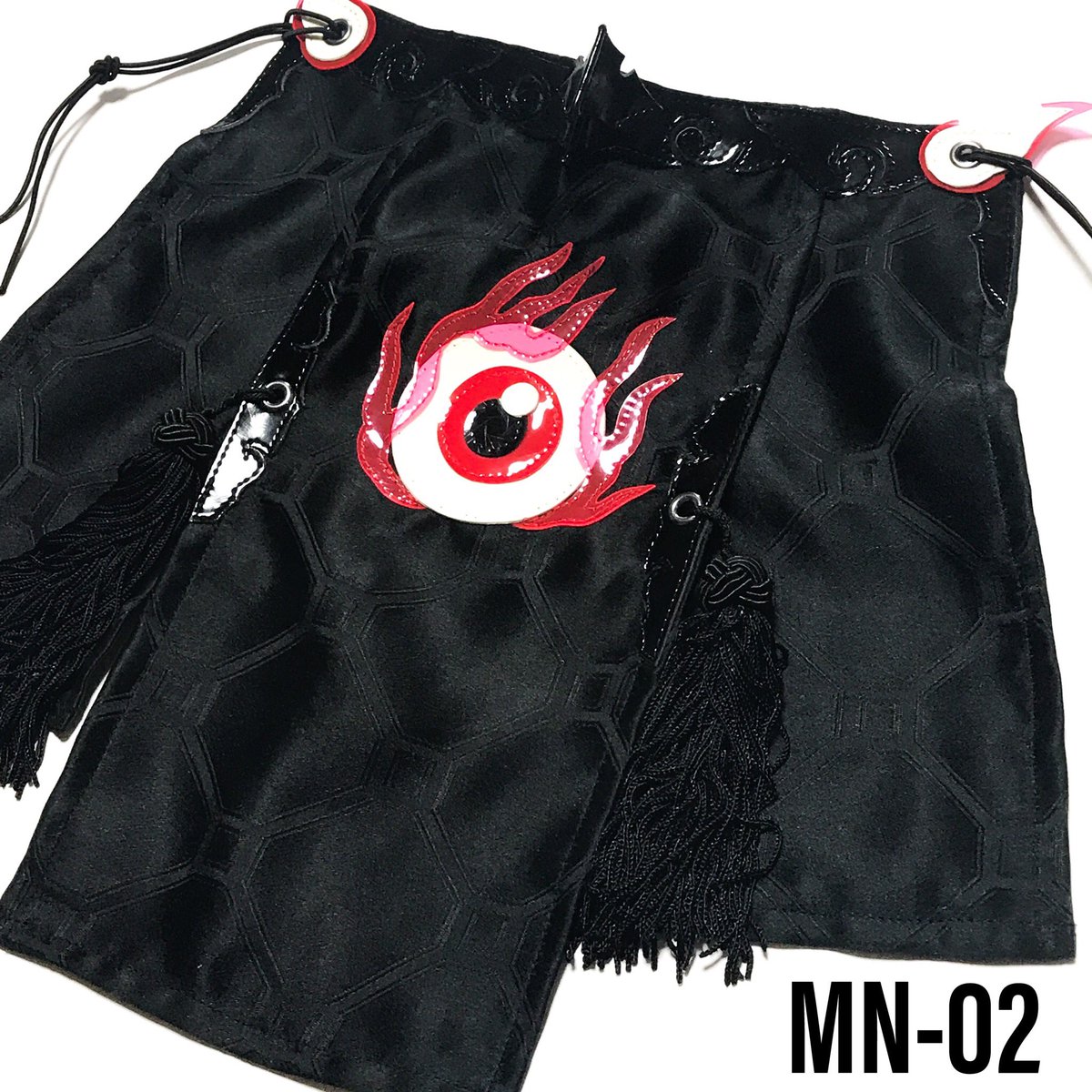 takuya_angel's tweet photo. 目玉妖怪のれんマスク/亀甲文シルク着物生地 /p:7000yen(税込) x1
#takuyaangel #卓矢ヱンジェル #卓矢エンジェル #youkai #eyeball #planemask #mask https://t.co/jPIjFLCRwl