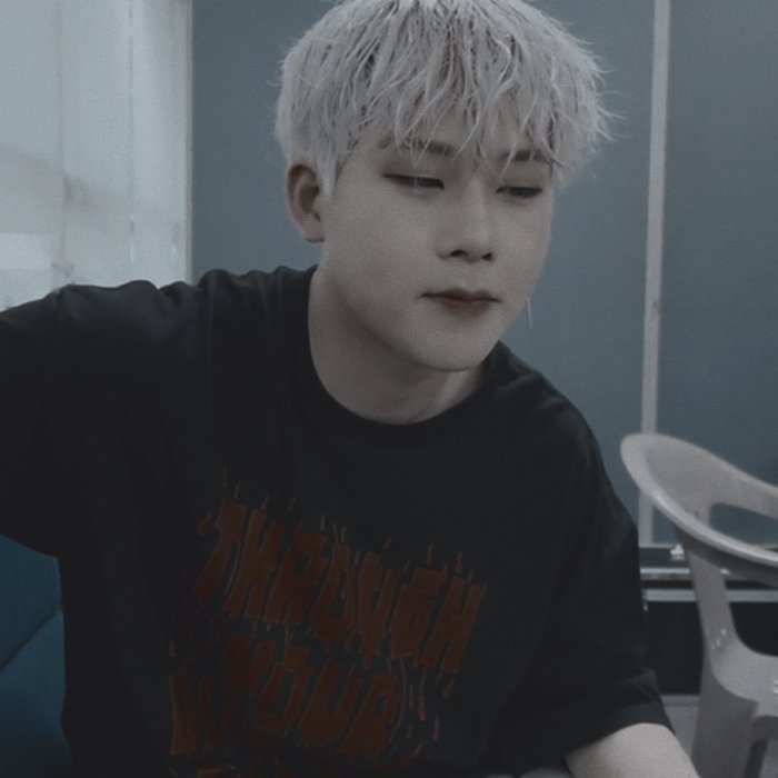 ratedjookyunie's tweet photo. jh: it isn't the best time for this, kyunnie.. our concert will begin in 20 minutes so i'm–
ck: shh, just come closer, i know you want it too right now https://t.co/3X4T1tFt2J