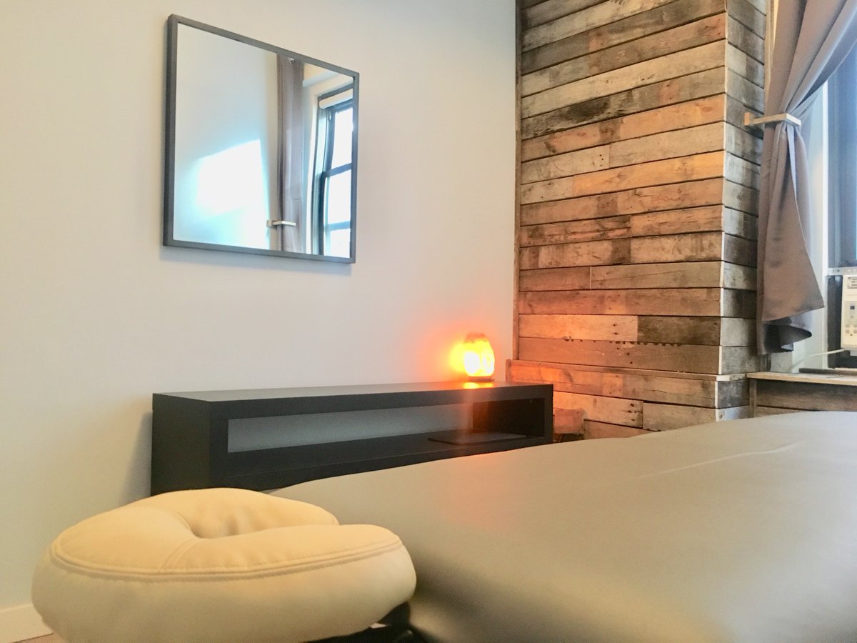 Our newly installed repurposed wood :)

#repurposedwood #pilatesstudio #pilates #nyc #treatmentroom #nycpilates #exercisenyc #muscleactivationtechniques #bodywork #muscles #beyondpilates #breakthecycle #changeyourlife #bestlife #ecodesign #recycler
