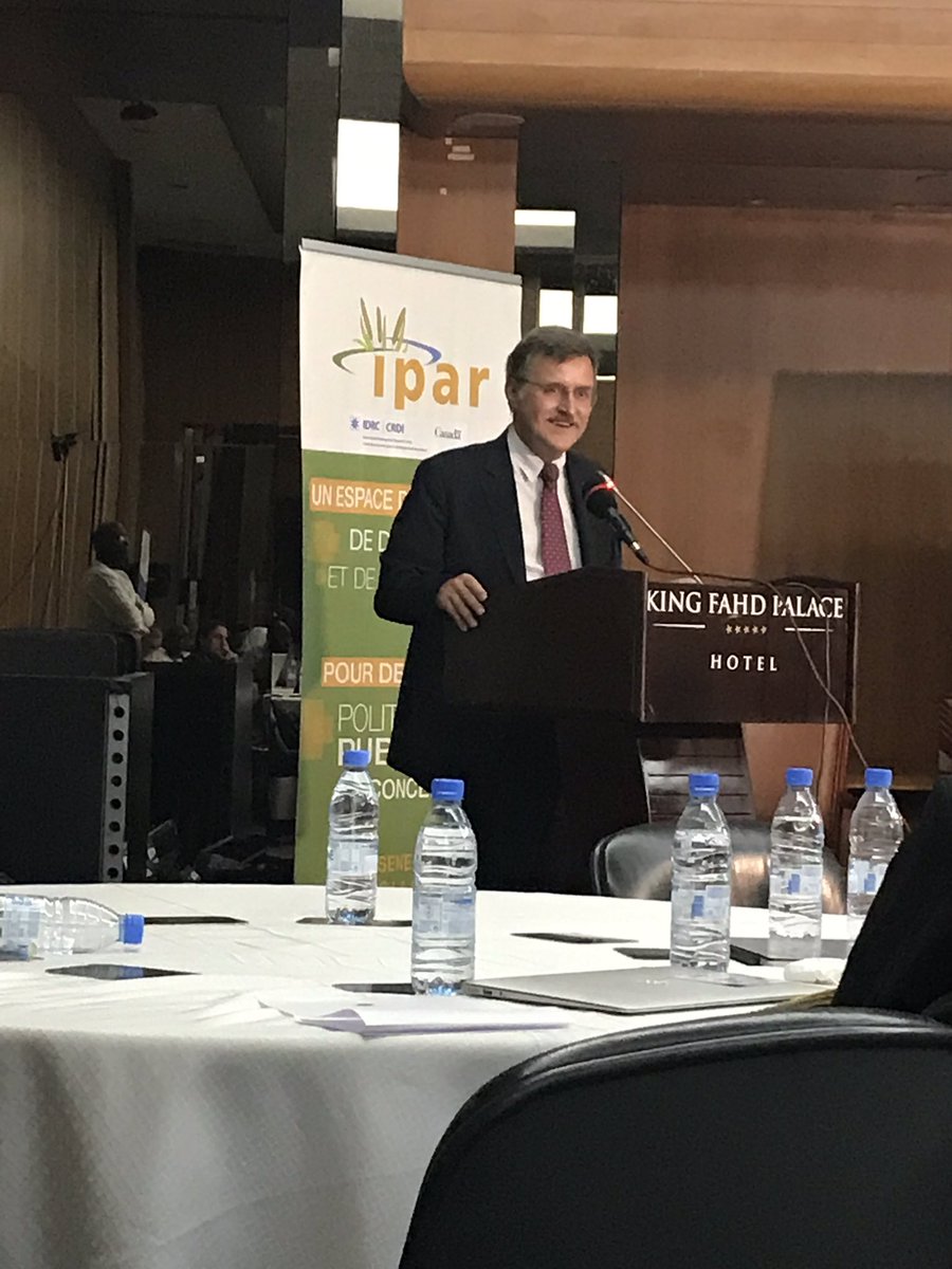 suwamintou's tweet photo. @benoitthierry01 from @IFAD giving his closing remarks at #ColloqueJacquesFaye, @IPAR_10ans https://t.co/4fEiZB1k4n