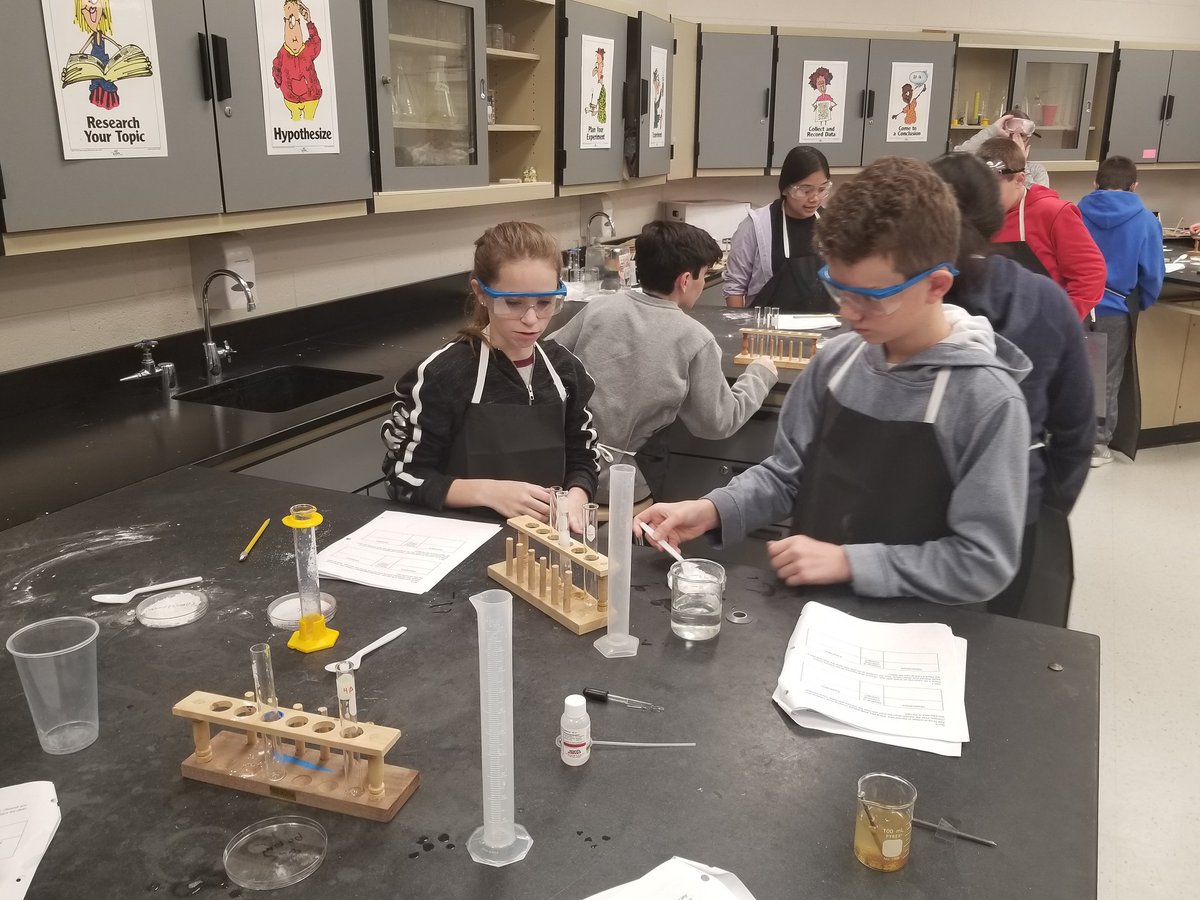 Ms_C_Wright17's tweet photo. Today we are doing a lab on chemical and physical changes! 😃 https://t.co/Hf2q0767Pu
