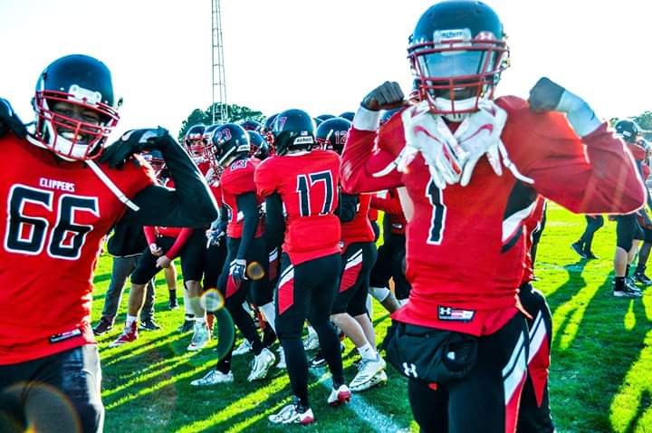 Manlong36875991's tweet photo. @MDCrabBowl #1long owns school record for return tds https://t.co/4sZE4LLyxm