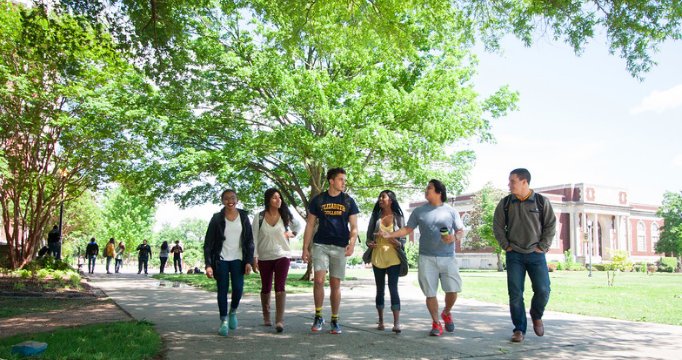 murraystateuniv's tweet photo. Do you know of someone who would want to join the next class of Racers? Refer a high school, transfer or graduate student! Our recruitment staff will send them information on the opportunities that are afforded at Murray State. Visit https://t.co/m3C4F99JSf for more information. https://t.co/U1NTvTMNSK