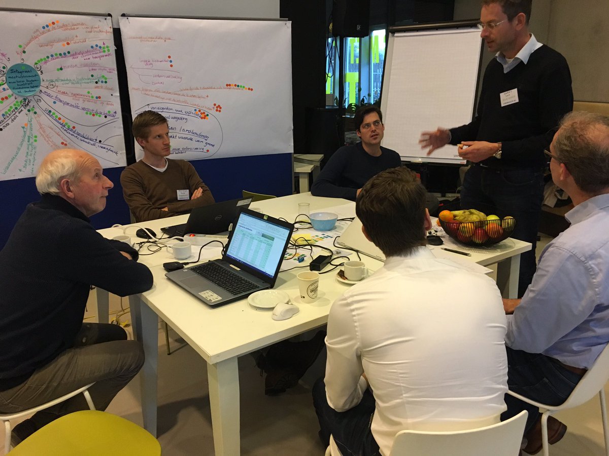 Zowaar mijn eerste hackathon - met <a href="/Vitens/">Vitens</a>, <a href="/RaboFoodAgri/">Rabobank F&A</a> en <a href="/ASR/">a.s.r. verzekeringen</a> om in 2030 alle NL bodems duurzaam te beheren