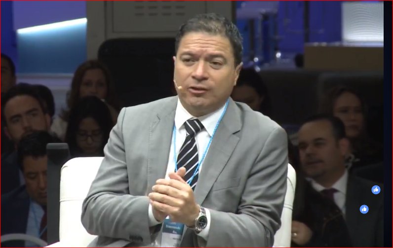 MundoEjecutivo's tweet photo. "Adaptarse y aceptar la nueva tecnología. El tema de la televisión ha sufrido una transformación". Héctor Nava, Director General @totalplayemp #Cumbre1000 #TICs https://t.co/pxgdbwcrWf