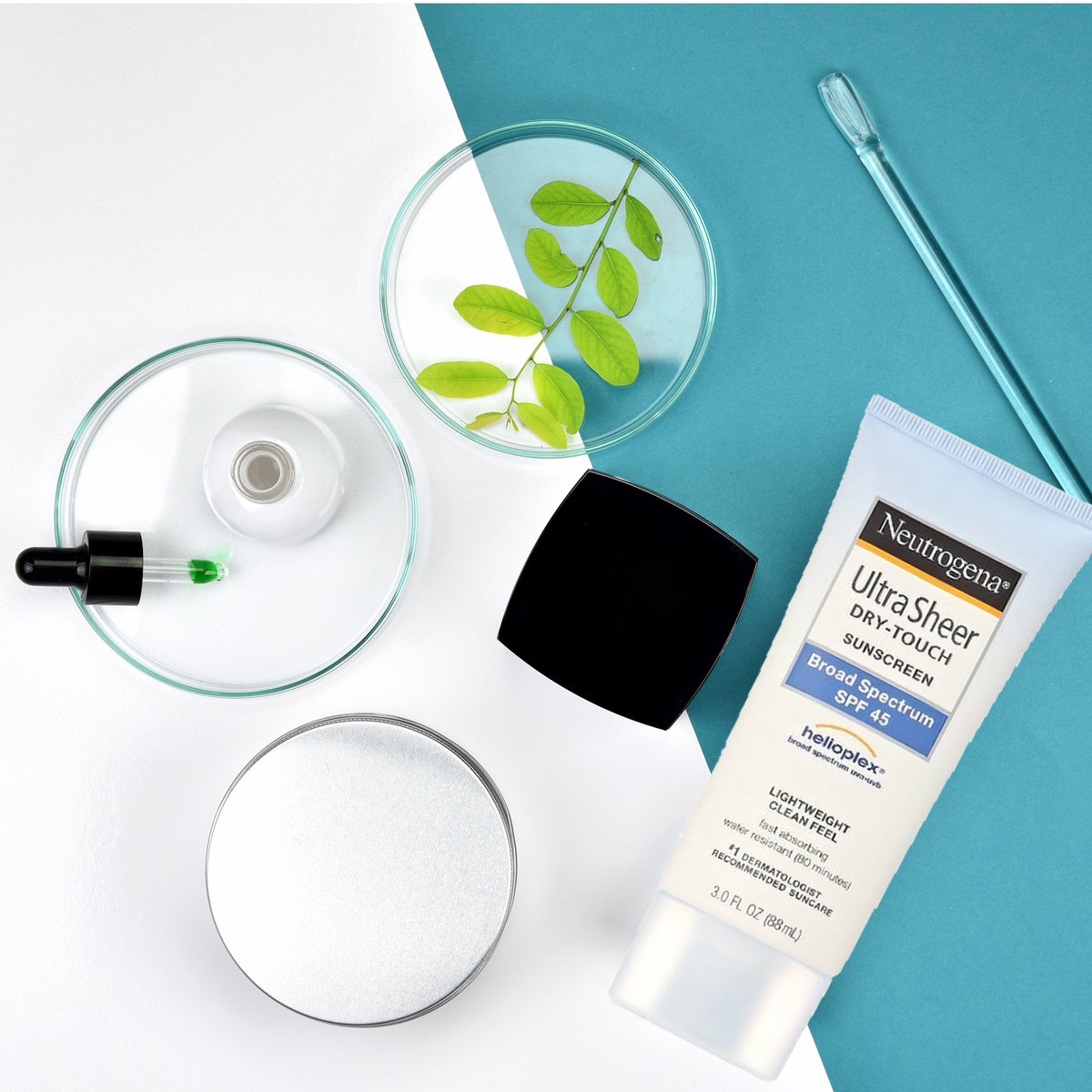 Pharmapacks's tweet photo. Just because it is not as warm as it is in the summer, it doesn’t mean the sun isn’t just as powerful to damage your skin. Make sure to always protect your skin! Apply Neutrogena Ultra Sheer Dry Touch sunscreen https://t.co/D9qJoAvdQJ