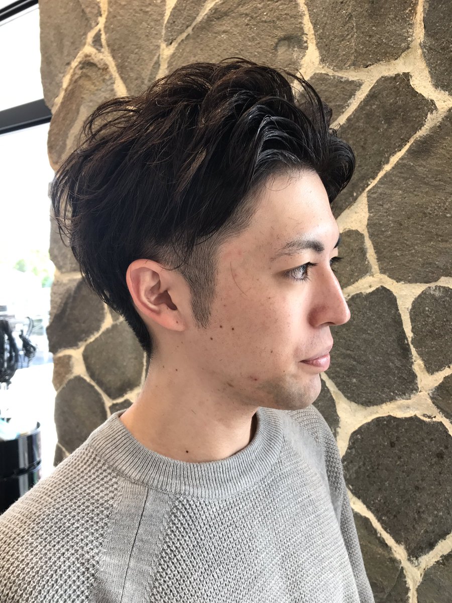 Hair Make Earth 浦添店 Ar Twitter ツーブロックパーマ フロントに軽めにパーマを入れました ポイントでパーマを する事でスタイルの持ちもup Earth浦添 Earth スタイリスト アシスタント ネイリスト パーマ メンズパーマ 簡単スタイル ツーブロック