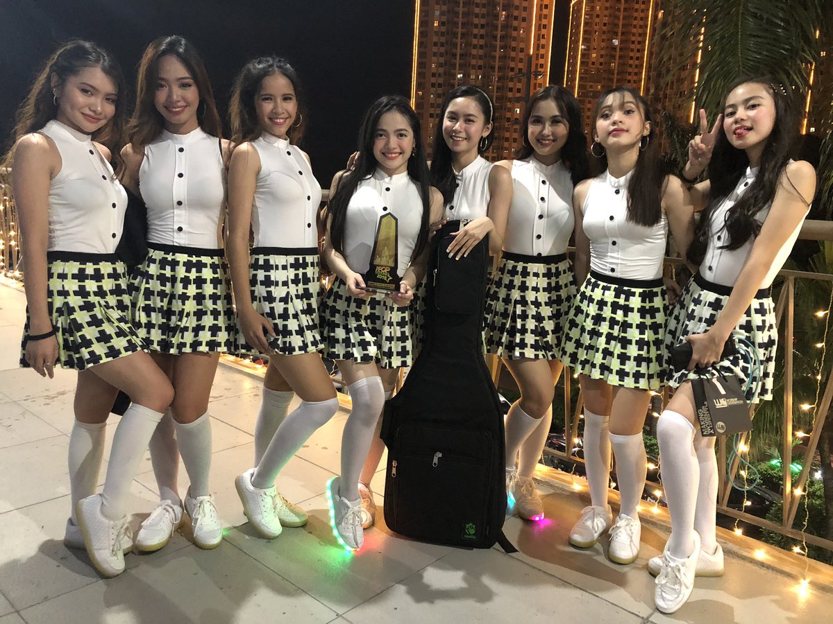 ItsUGoGirls's tweet photo. RISING POP GROUP OF THE YEAR! 😭✨ THANK YOU. https://t.co/0D3v61Xz3K