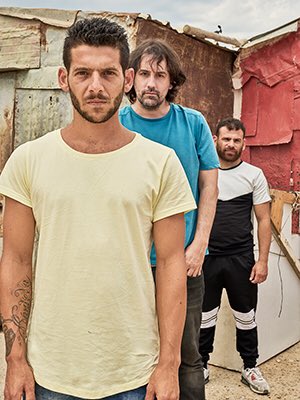 majos_mm's tweet photo. Mañana viernes 30, #EntreDosAguas en cines!
Película de #IsakiLacuesta ganadora de la Concha de oro en el @sansebastianfes y mejor película y actor (Israel Gómez) en el Festival de Mar de Plata
@IsaCampo7 #franaraujo @kikoveneno @BTeamPictures #Latermita https://t.co/TQB6Tnrg3C