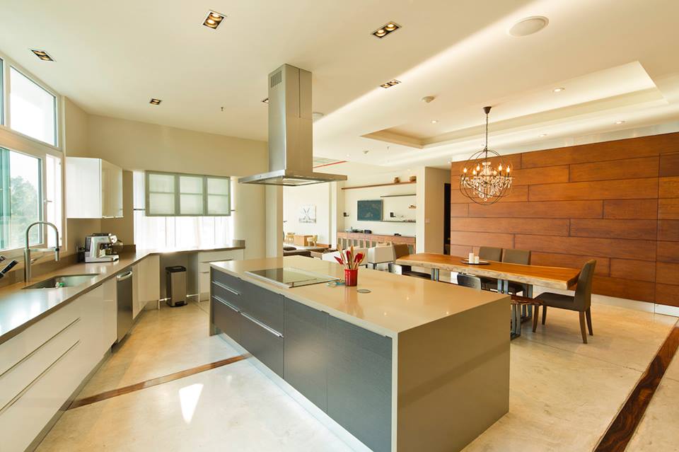 RealtyJcfrancis's tweet image. Splendid Country Club Escazú #Apartment For Rent or Sale:

- Open Space Dining, Kitchen &amp;amp; Living Rooms
- Balcony
- 3.5 baths
- 3 br w/full baths + Maid's quarters.

$885,000
$4800

Visit: inmotico.com/venta-cr000286…

#CostaRica #RealEstate #BienesRaices