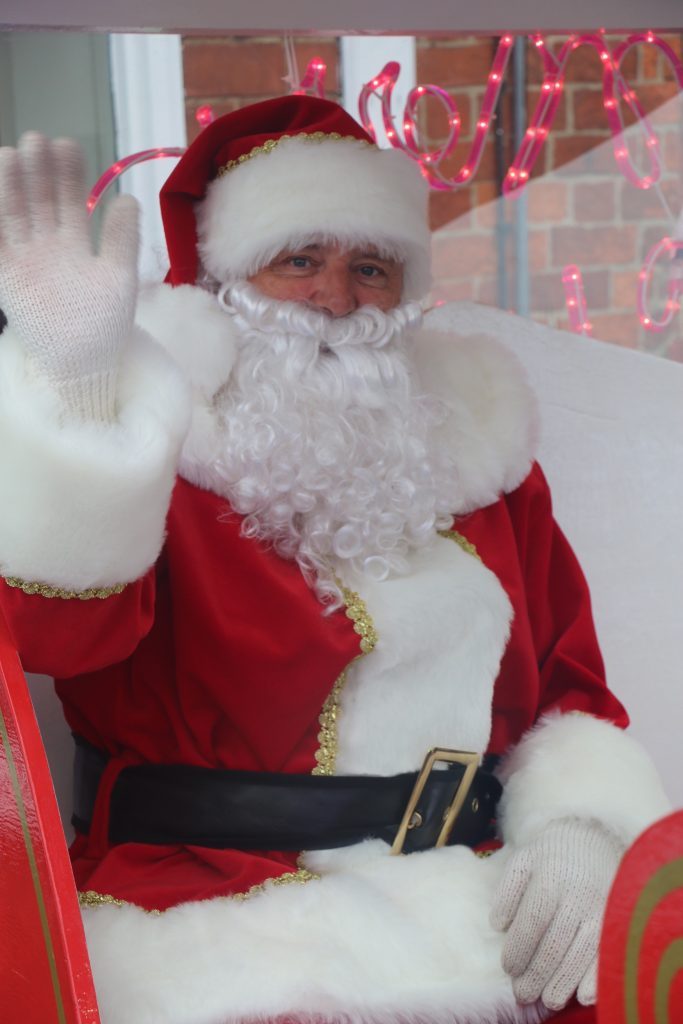 FoodGusto's tweet photo. Great Entertainment This Sunday 2nd Dec – Ashby Food Gusto Christmas Fair https://t.co/JVdklbIVk6 https://t.co/OMsJFulLeU