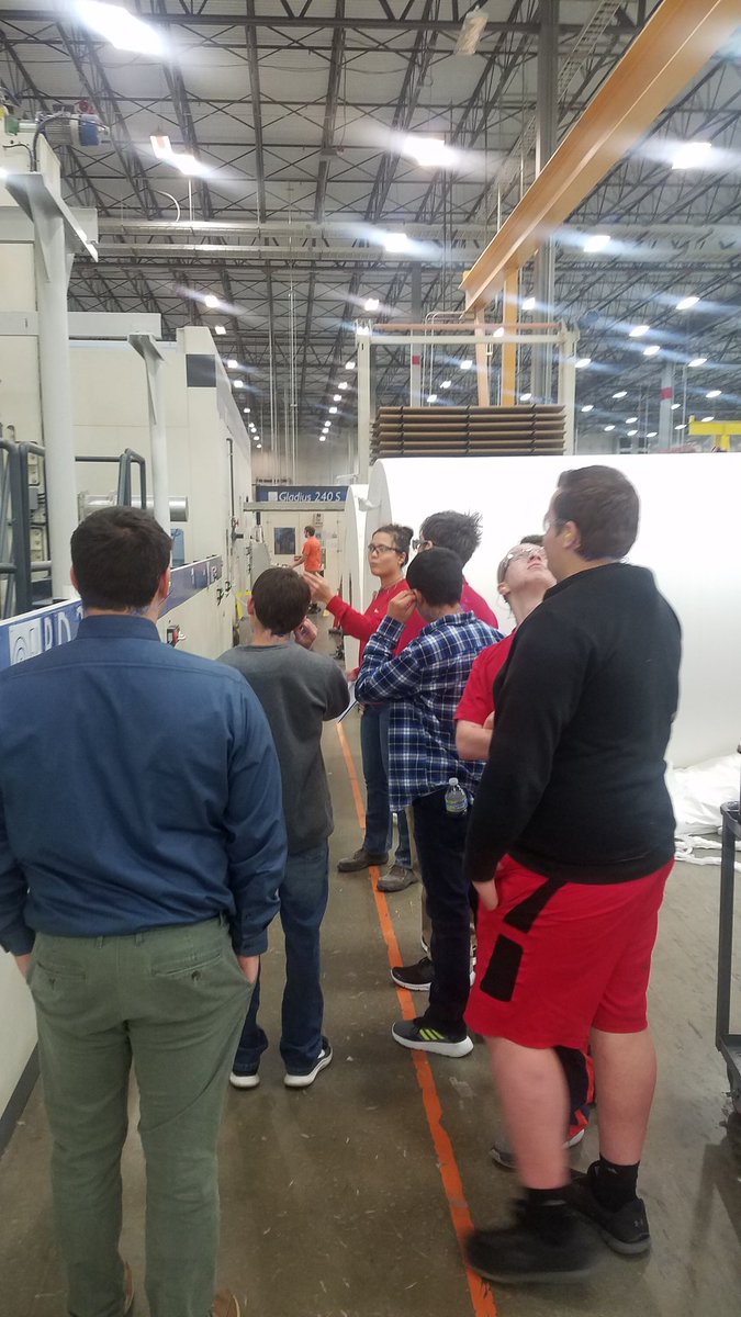 CTErxs's tweet image. Thanks Mercury Paper for a great tour with scholars today. Helping students find their passion. What a great place to do that. #studentsfuture @GabbyRyman @ShenCoVASchools